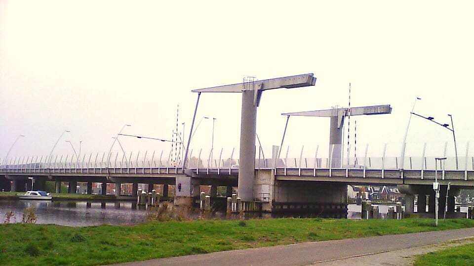 De Aker-West